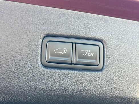 Used 2024 Kia Carnival SX Prestige image 9