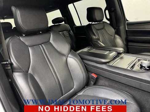 Used 2024 Jeep Wagoneer Series II w/ Flexible Seating Group AWD/4WD image 24
