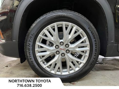 Used 2024 GMC Acadia Elevation image 31