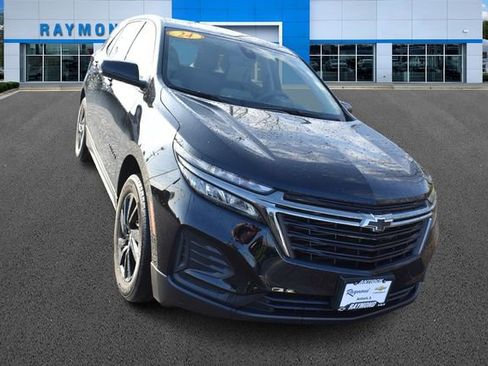 Used 2024 Chevrolet Equinox LS w/ LS Convenience Package image 9