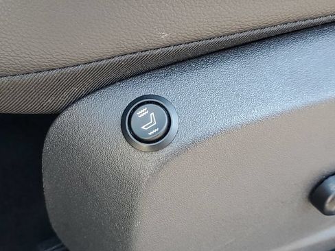 Used 2016 Ford Escape SE w/ SE Chrome Package FWD image 13