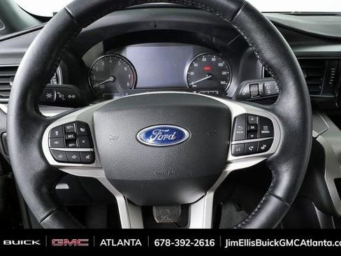 Used 2022 Ford Explorer XLT w/ Equipment Group 202A image 10