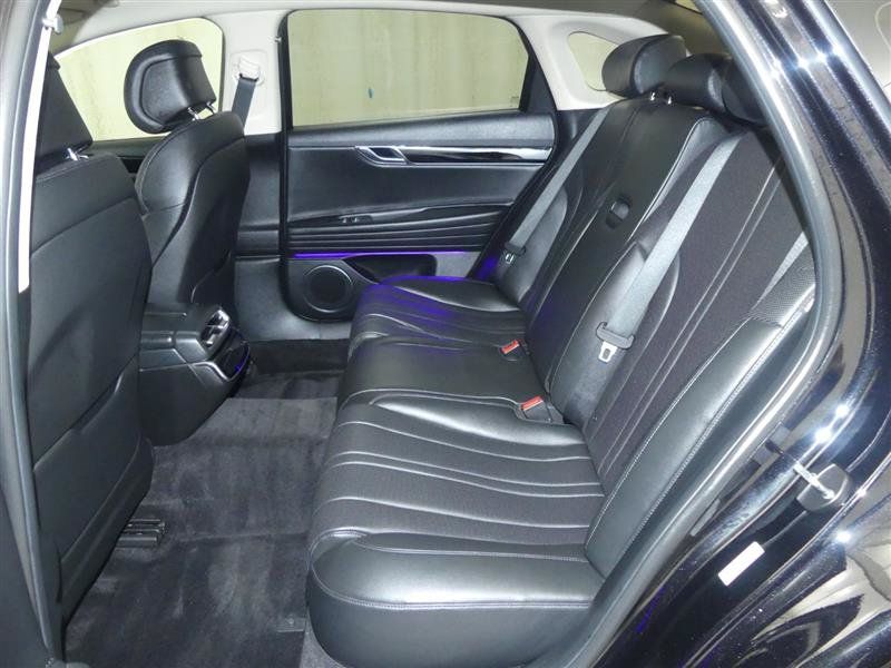 Used 2025 Genesis G80 2.5T AWD/4WD image 28