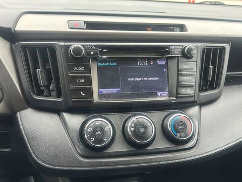 Used 2016 Toyota RAV4 LE FWD image 24