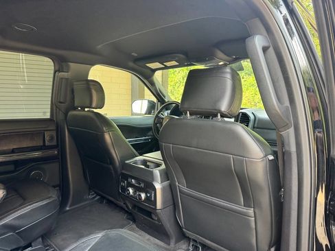 Used 2018 Ford Expedition Limited AWD/4WD image 27