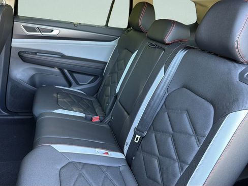 New 2026 Volkswagen Atlas Peak Edition AWD/4WD image 28