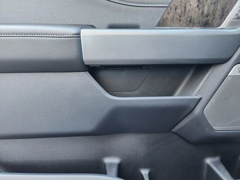 Used 2024 Ford F250 Lariat w/ Tremor Off-Road Package image 20