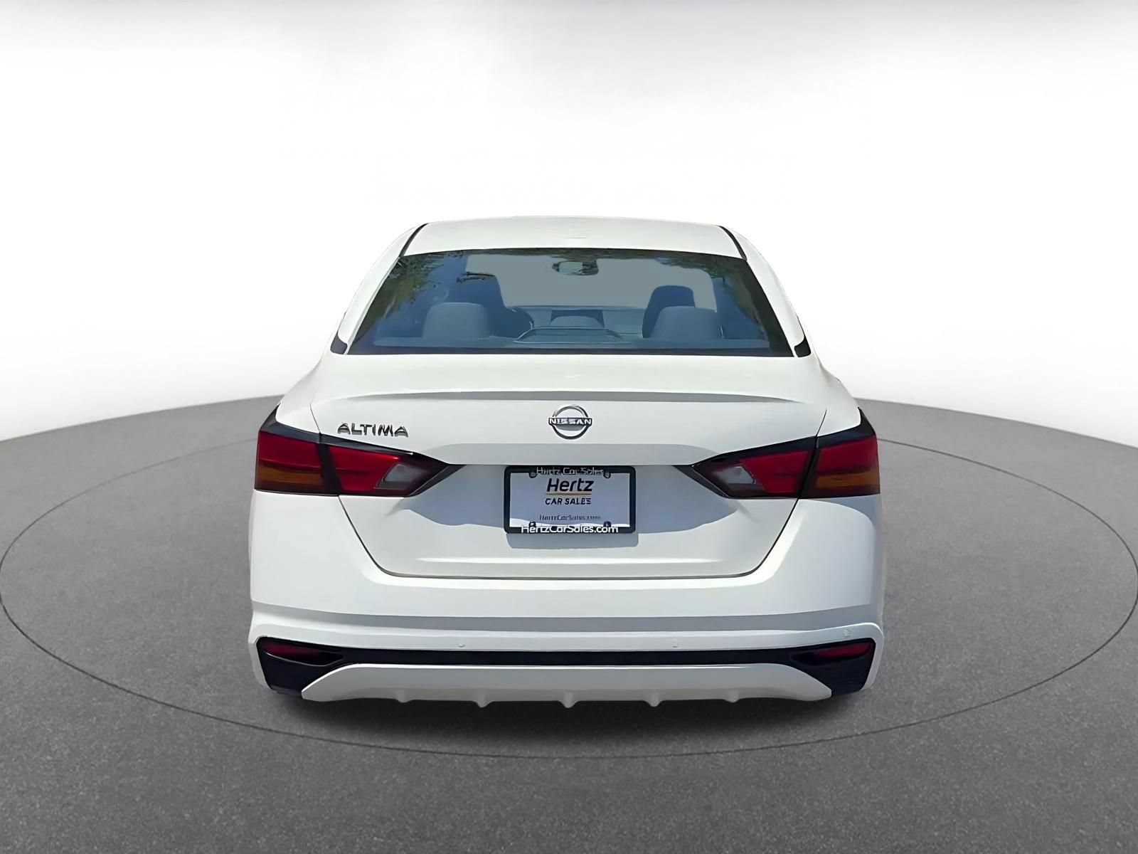 Used 2025 Nissan Altima 2.5 SV FWD image 10