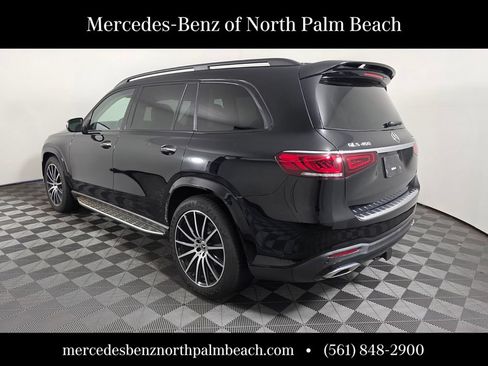 Used 2023 Mercedes-Benz GLS 450 4MATIC image 4