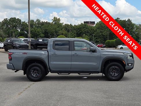Used 2025 Nissan Frontier PRO-4X w/ Pro Convenience Package AWD/4WD image 6