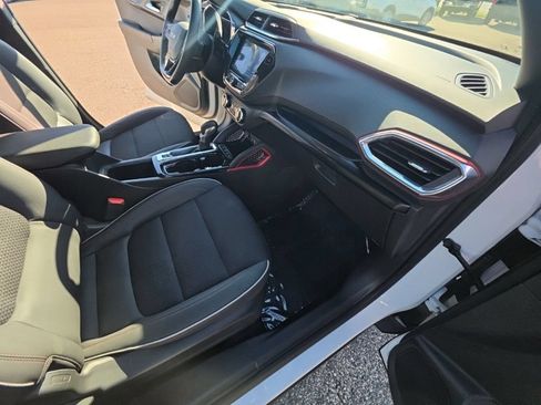 Used 2023 Chevrolet TrailBlazer RS w/ Convenience Package FWD image 27