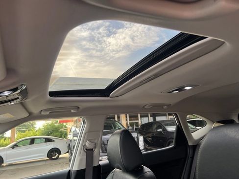 Certified 2025 Kia Seltos EX w/ EX Sunroof Package AWD/4WD image 8
