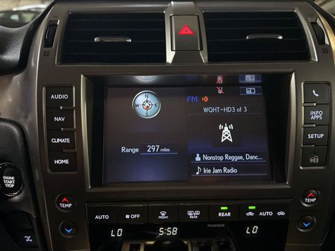 Used 2015 Lexus GX 460 w/ Premium Package AWD/4WD image 17