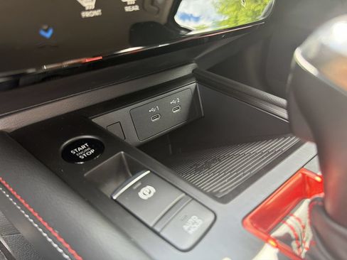 New 2026 Nissan Kicks SR AWD/4WD image 24