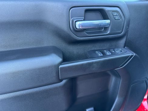 Used 2022 Chevrolet Silverado 2500 Custom w/ Custom Convenience Package image 15