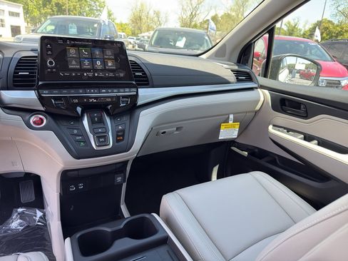 New 2026 Honda Odyssey EX-L image 23