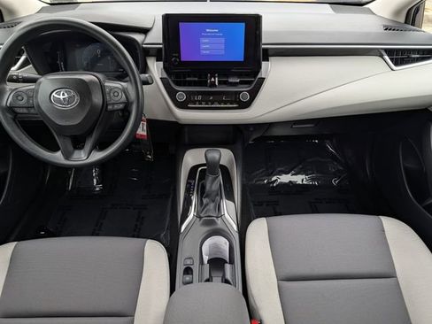 Used 2026 Toyota Corolla LE FWD image 11