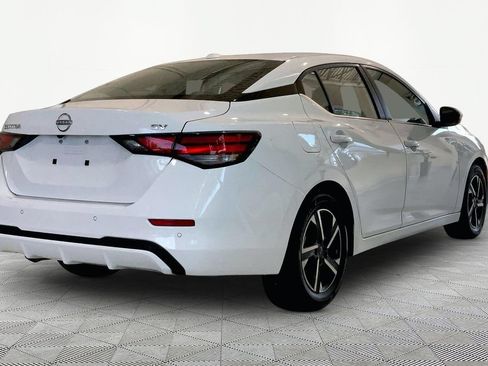 Used 2024 Nissan Sentra SV FWD image 5