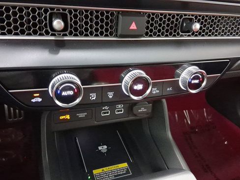 Used 2023 Honda Civic Type R image 16