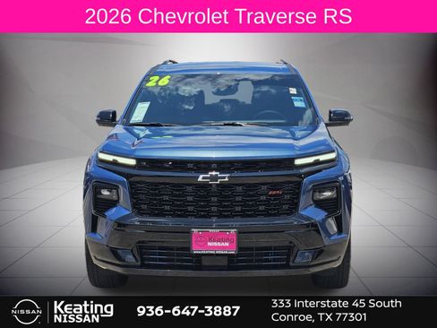 Used 2026 Chevrolet Traverse RS FWD image 2