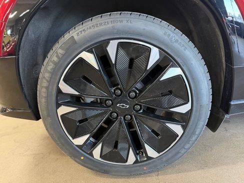 Used 2024 Chevrolet Blazer EV RS AWD/4WD image 28