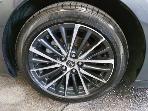 Used 2025 Lexus ES 350 w/ Premium Package image 42