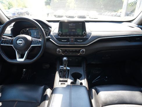 Used 2020 Nissan Altima 2.5 SR w/ Premium Package AWD/4WD image 10