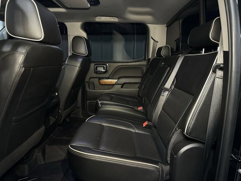 Used 2018 Chevrolet Silverado 3500 High Country image 29