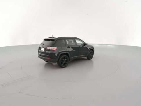 New 2026 Jeep Compass Latitude image 12