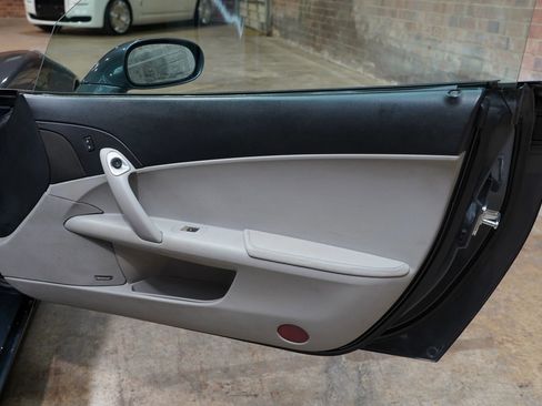 Used 2012 Chevrolet Corvette Grand Sport w/ 3LT Preferred Equipment Group image 43