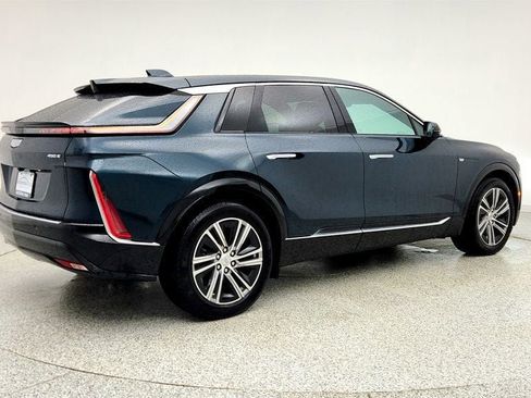 Used 2024 Cadillac Lyriq Luxury image 5