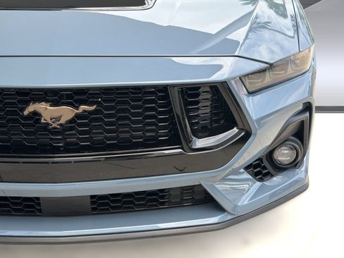 Used 2025 Ford Mustang GT Premium RWD image 10