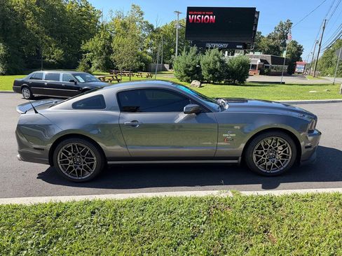 Used 2013 Ford Mustang Shelby GT500 RWD image 6