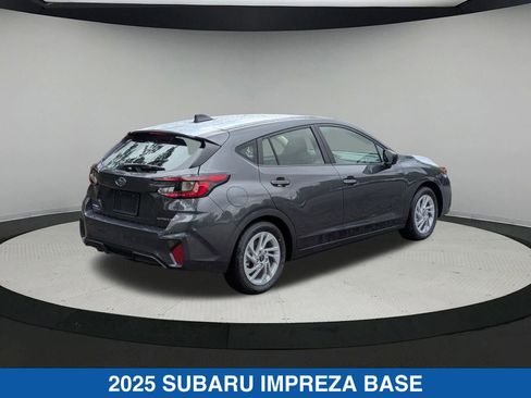 Certified 2025 Subaru Impreza 2.0i image 4