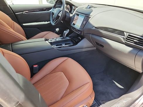 New 2023 Maserati Levante GT image 14