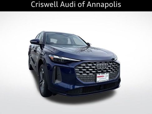 Certified 2025 Audi Q5 Premium w/ Convenience Package image 9