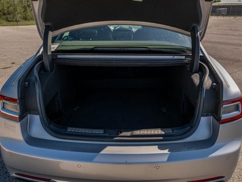 Used 2017 Lincoln Continental Select image 24