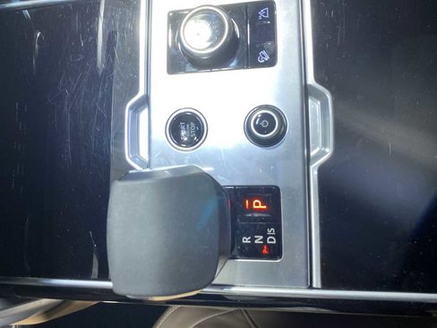 Used 2023 Land Rover Range Rover SE AWD/4WD image 17