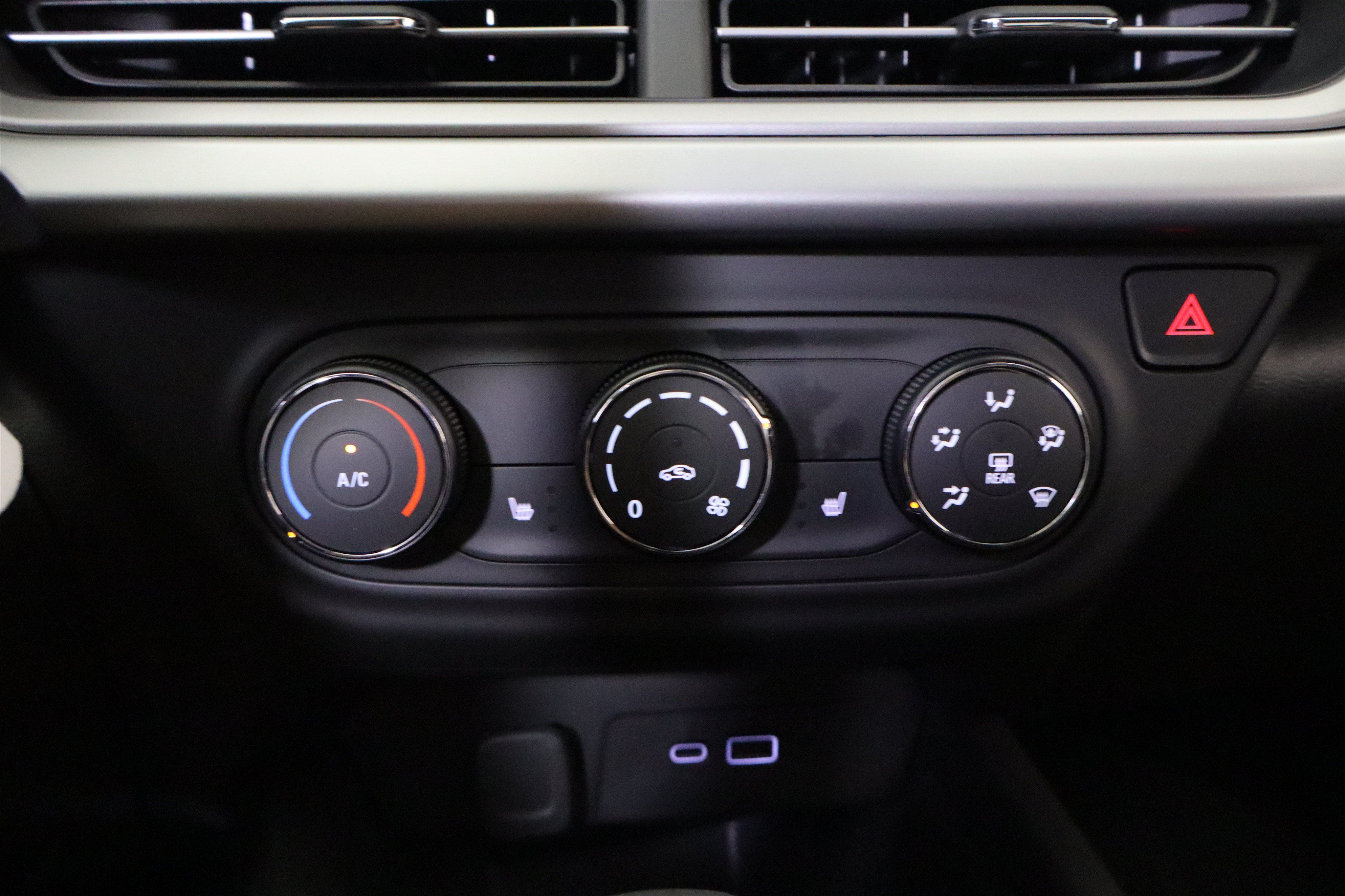 New 2026 Chevrolet Trax LS w/ LS Convenience Package FWD image 27