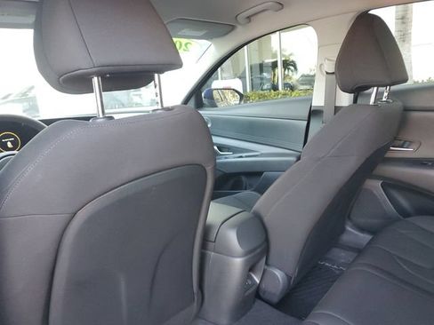 Used 2024 Hyundai Elantra SEL FWD image 8