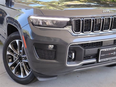 New 2023 Jeep Grand Cherokee Overland w/ Luxury Tech Group IV image 2
