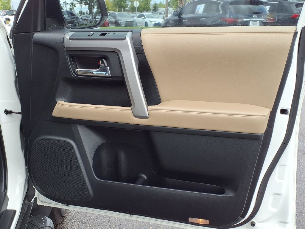 Used 2015 Toyota 4Runner SR5 RWD image 13