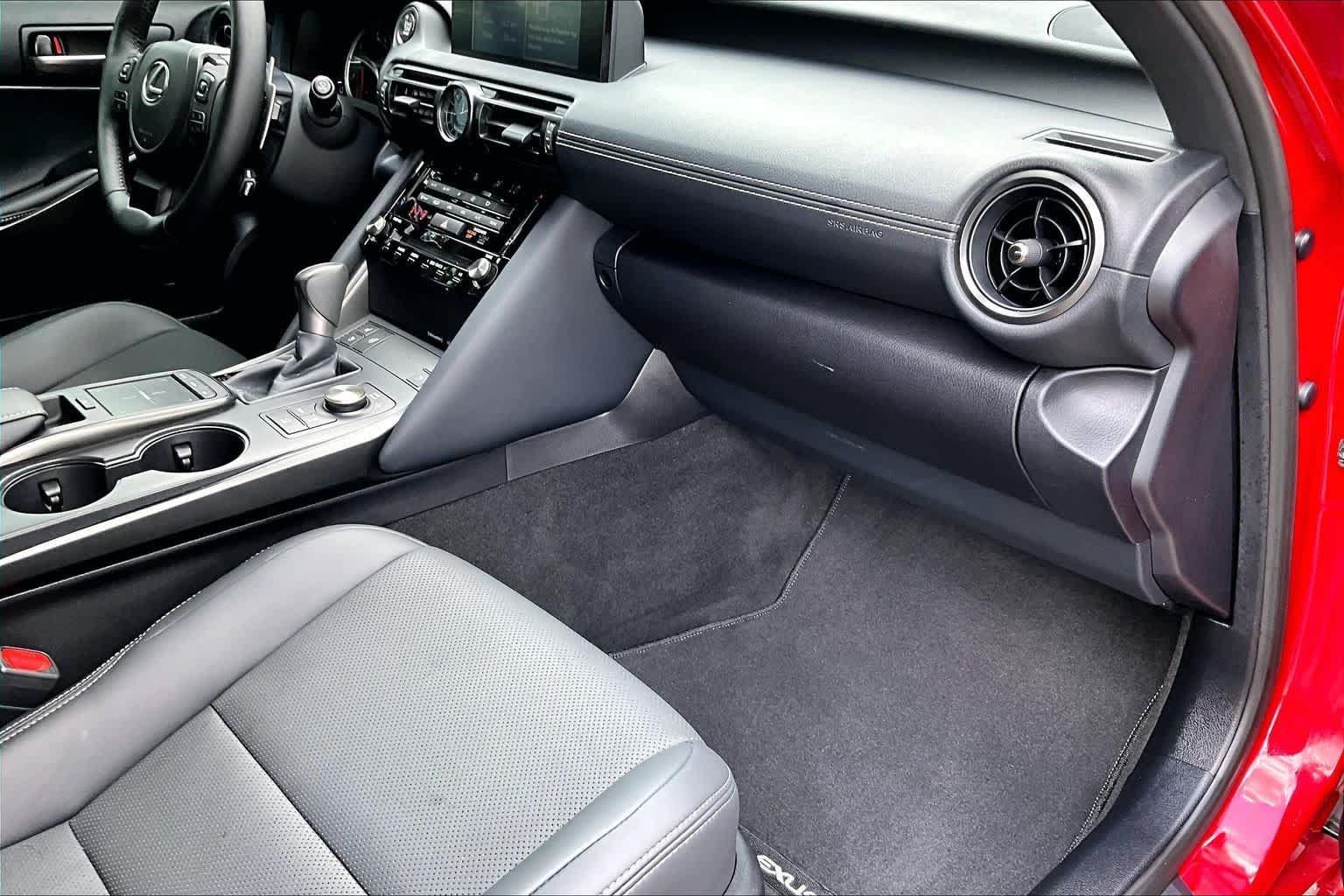 Used 2025 Lexus IS 300 w/ Comfort Package RWD image 19
