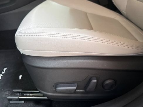 Used 2023 Hyundai Kona Limited AWD/4WD image 15