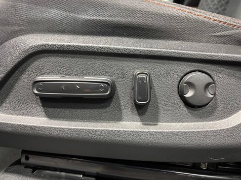 Certified 2025 Honda Pilot Sport image 24