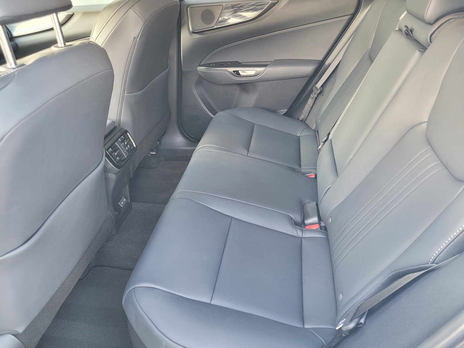Certified 2026 Lexus NX 350h AWD w/ Accessory Package (2T) image 10