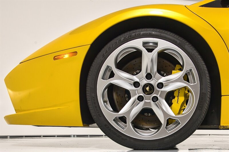 Used 2006 Lamborghini Murcielago Coupe AWD/4WD image 9