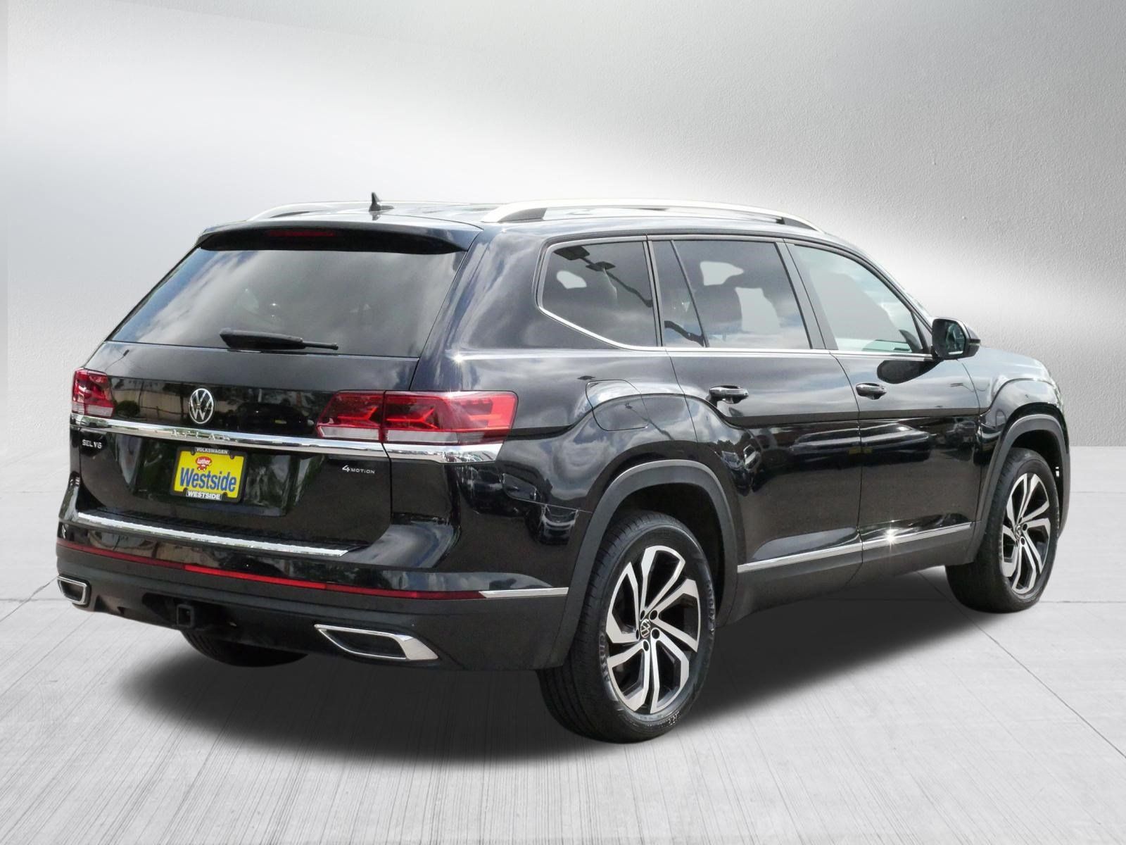 Certified 2023 Volkswagen Atlas SEL AWD/4WD image 5