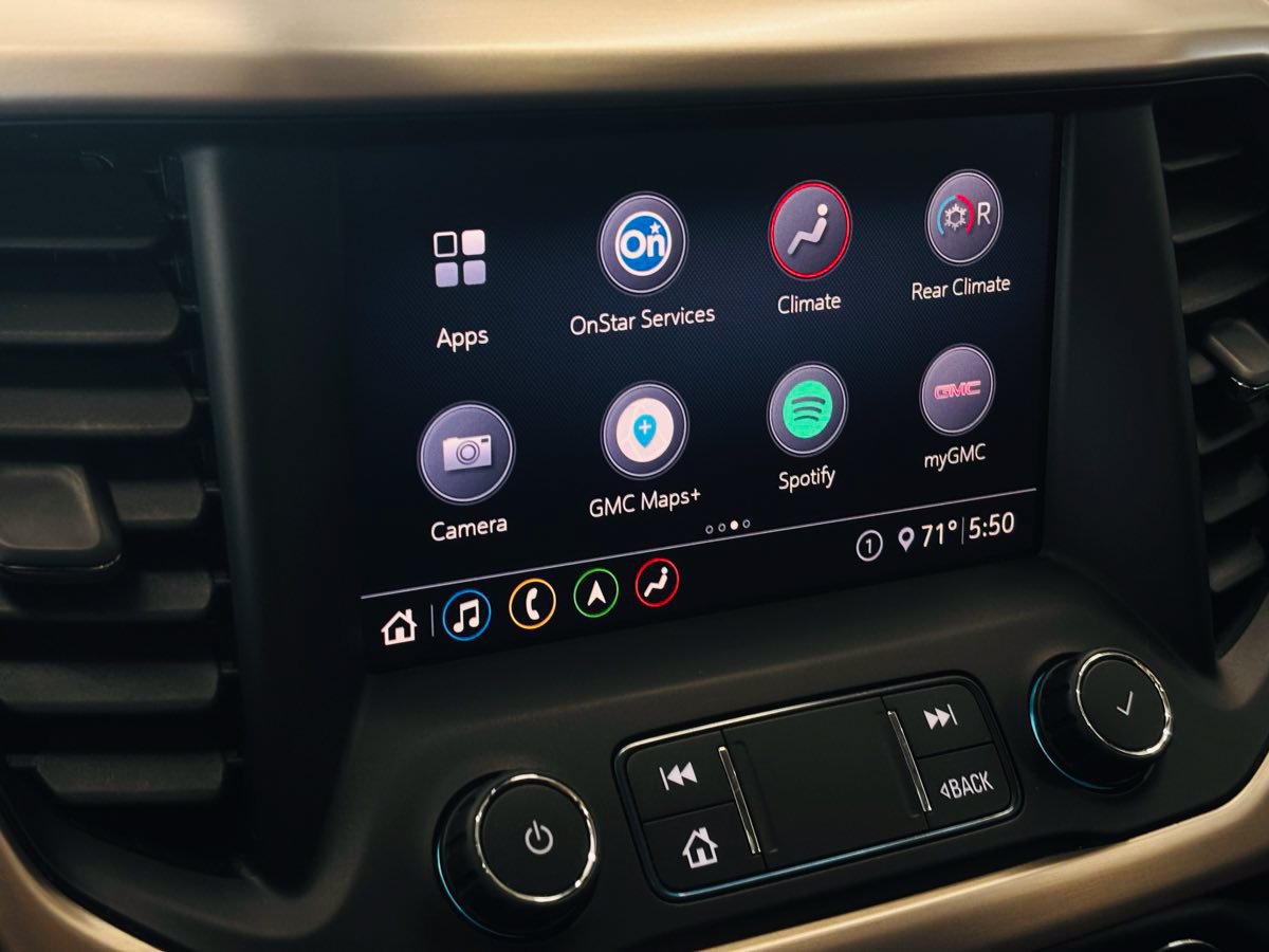 Used 2020 GMC Acadia Denali w/ Technology Package AWD/4WD image 64