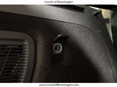 New 2025 Lincoln Corsair Reserve w/ Towing Package image 59